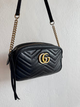 Load image into Gallery viewer, Gucci - GG Marmont small camera Crossbody bag - Black - S - RRP$3,050
