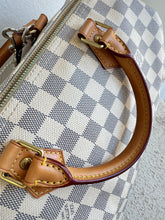 Load image into Gallery viewer, Louis Vuitton - Speedy 30 Tote - Damier Azur - 30 - RRP$3,050 w box
