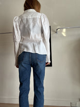 Load image into Gallery viewer, Joslin - Linen Blouse w elastic sleeve - White - 8
