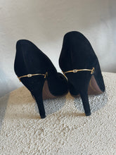 Load image into Gallery viewer, Gucci - Suede Round Toe Heels w horsebit detail on heel - Black - 35 - w box
