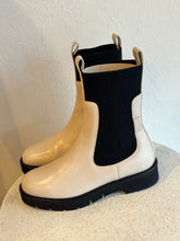 Load image into Gallery viewer, Salvatore Ferragamo - Rook Boots - Ivory - 7.5 - new w box - RRP$1,690
