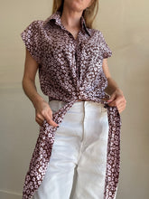 Load image into Gallery viewer, Scanlan Theodore - Sleeveless Silk Tie Up Blouse - Pink small florals - 8
