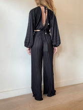 Load image into Gallery viewer, Significant Other - Pleated Marlie Top &amp; Pants set - Black - 6 - bnwt - RRP$500
