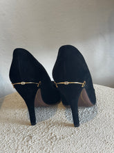 Load image into Gallery viewer, Gucci - Suede Round Toe Heels w horsebit detail on heel - Black - 35 - w box
