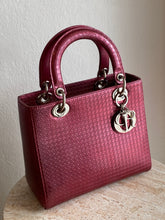 Load image into Gallery viewer, Dior - Lady Dior Bag - Metallic Pink - M
