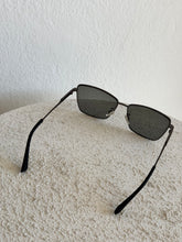 Load image into Gallery viewer, Bottega Veneta - BV1195S Square Sunglasses - Black - OS - w case - RRP$650
