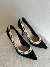 Load image into Gallery viewer, Dior - J&#39;Adior Shoes - Black Ribbon  - 37
