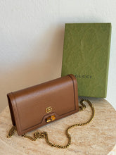 Load image into Gallery viewer, Gucci  - Diana Bamboo Chain Shoulder Bag - Brown - S
