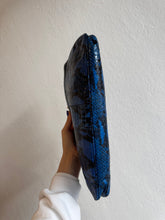 Load image into Gallery viewer, Jimmy Choo - Zip Clutch Bag - Blue Snake - S
