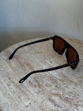Load image into Gallery viewer, Tom Ford - Calder FT1205 Sunglasses - Brown - S - RRP$605
