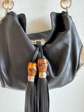 Load image into Gallery viewer, Gucci - Indy Hobo Bag w bamboo tassles - Black - M
