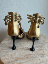 Load image into Gallery viewer, NEW Chanel - 2019 Interlocking CC Logo D&#39;Orsay Pumps - Gold - 41 - RRP$2,000
