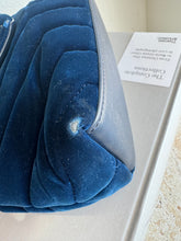 Load image into Gallery viewer, Saint Laurent - Loulou Velvet Crossbody - Navy - S
