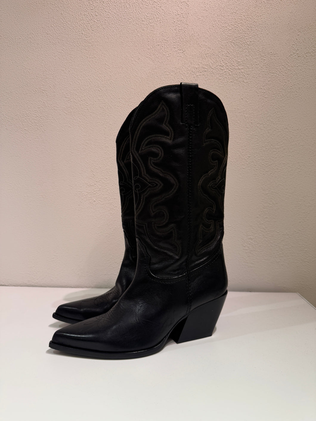 Husk - Sophia Cowboy Boots - Black - 39 - RRP$849