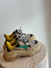 Load image into Gallery viewer, Balenciaga - Sneakers - Green - 36
