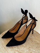 Load image into Gallery viewer, Aquazzura - Deneuve Pumps - Black  Suede - 39 - RRP $1400
