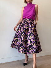 Load image into Gallery viewer, Baum und Pferdgarten - Metallic Abstract Full Skirt - Black/Pink - 40
