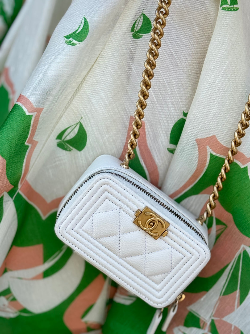 Chanel - Caviar Quilted Boy Clutch  - White - Mini - w Dustbag & Box