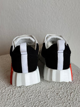 Load image into Gallery viewer, Hermes - Bouncing Sneaker - Black w orange H - 39 - RRP$1,710

