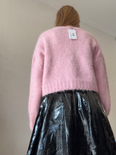 Load image into Gallery viewer, Roame -  Crew Neck Crop Alpaca Blend Jumper - Pastel Pink - 0

