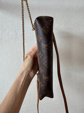 Load image into Gallery viewer, Louis Vuitton - Pallas Crossbody Bag w chain - Monogram w pink - S

