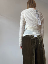 Load image into Gallery viewer, Agolde - Tania Twist LS Tee - Oat Milk - L - BNWT - RRP $349
