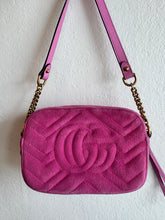 Load image into Gallery viewer, Gucci - GG Marmont Crystal Embellished Matelasse Velvet Crossbody Bag - Pink - S
