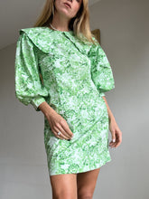 Load image into Gallery viewer, Ganni - Rose Print Shirt Mini dress - Green - 38
