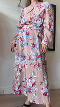 Load image into Gallery viewer, Scanlan Theodore - Silk LS Red/Blue  Floral Print w Belt Dress - Nude - 12
