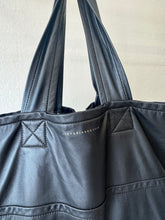 Load image into Gallery viewer, Victoria Beckham - Sunday Leather Tote Bag - Black - M
