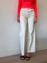 Load image into Gallery viewer, Silverlake - Wide Leg Jeans - Cream - 27
