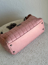 Load image into Gallery viewer, Chanel - Square Quilted Pochette  - Bag - Pink
