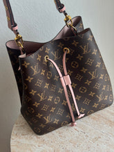 Load image into Gallery viewer, Louis Vuitton -  NéoNoé bucket Bag - Monogram w pink - M - RRP$3,900

