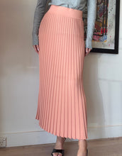 Load image into Gallery viewer, Scanlan Theodore - Pleated Knit Midi Skirt - Peach - M/L
