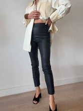 Load image into Gallery viewer, Max Mara - Leather pants - Black - 8
