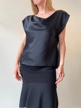 Load image into Gallery viewer, Morrison - Silk SS Draped FrontTop - Black - s

