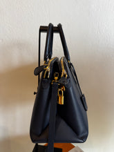 Load image into Gallery viewer, Bally - Berkley Grained Bag - Navy - M
