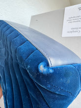 Load image into Gallery viewer, Saint Laurent - Loulou Velvet Crossbody - Navy - S
