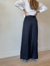 Load image into Gallery viewer, Lee Matthews - Wide Leg Pants w belt - Black - 2
