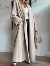 Load image into Gallery viewer, Max Mara - Wool Coat w Belt  - Beige - 38

