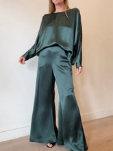 Load image into Gallery viewer, By Malene Birger - Odelleys Batwing Blouse &amp; Wide Leg Pant set - Emerald - 40
