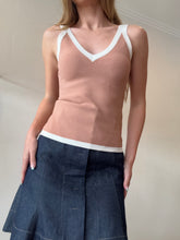Load image into Gallery viewer, Reiss - V Neck Knit Contrast Top - Blush w white - S
