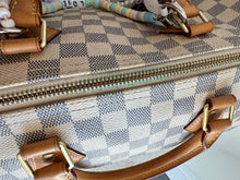 Load image into Gallery viewer, Louis Vuitton - Speedy 30 Tote - Damier Azur - 30 - RRP$3,050 w box
