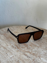 Load image into Gallery viewer, Tom Ford - Calder FT1205 Sunglasses - Brown - S - RRP$605
