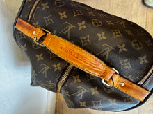 Load image into Gallery viewer, Louis Vuitton - Eole 50 Rolling Travel Bag - Monogram - L

