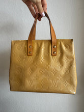 Load image into Gallery viewer, Louis Vuitton - Reade Bag - Champagne - Small
