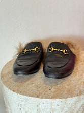 Load image into Gallery viewer, Gucci - Princetown Slippers - Black w fur - 39 - w box
