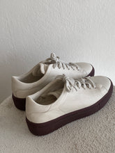 Load image into Gallery viewer, Arida - Sneakers - Ivory w Burgundy Sole - 38
