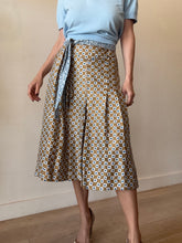 Load image into Gallery viewer, Easton Pearson - Pleated Geo Print Skirt - Brown/Blue - 12
