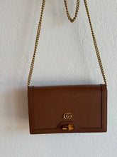 Load image into Gallery viewer, Gucci  - Diana Bamboo Chain Shoulder Bag - Brown - S
